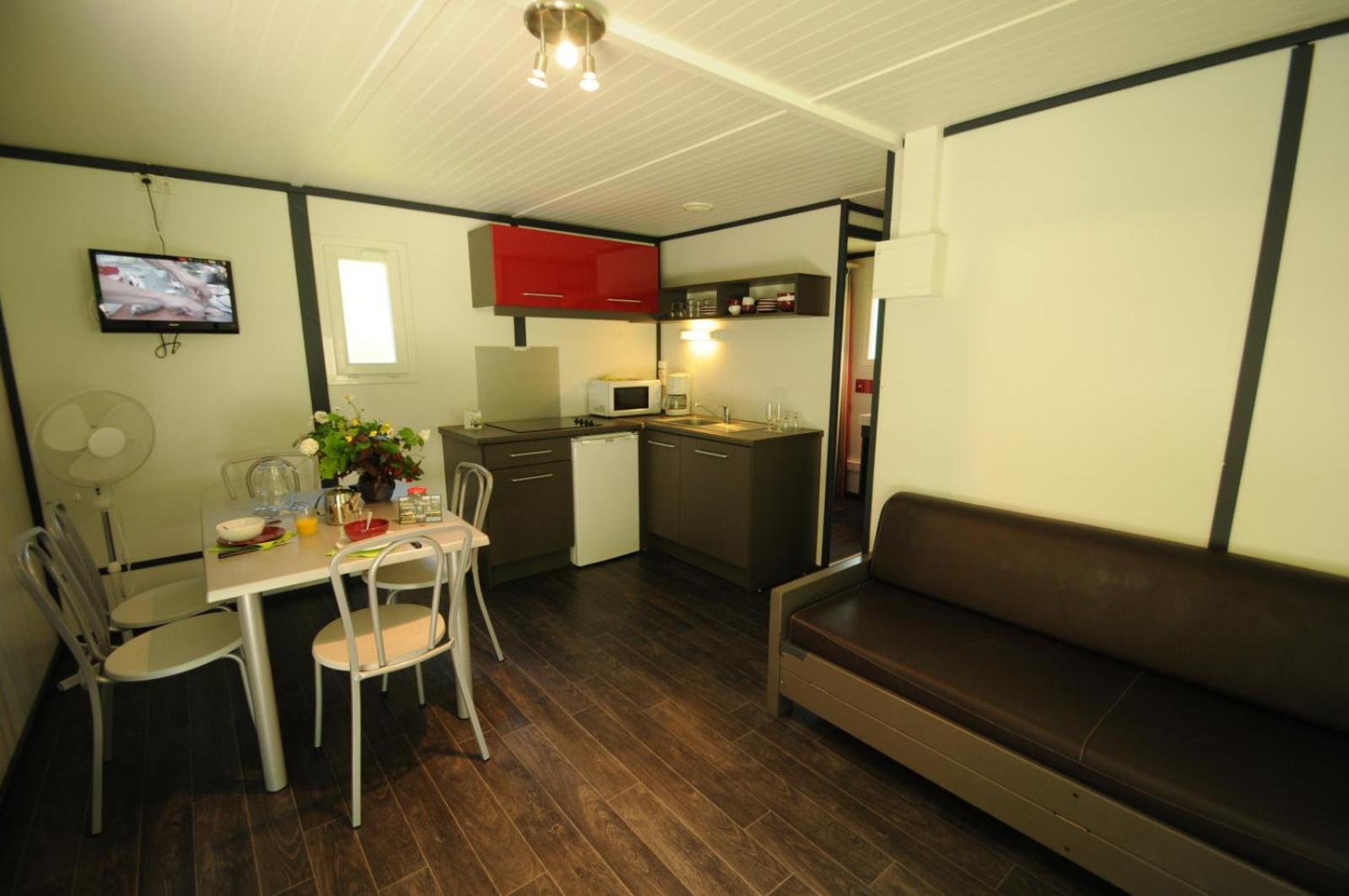 Camping Capfun La Breteche Les Epesses Ruang foto